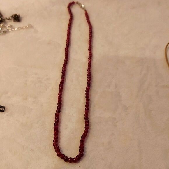 9 assorted necklaces - Picture 1 of 12
